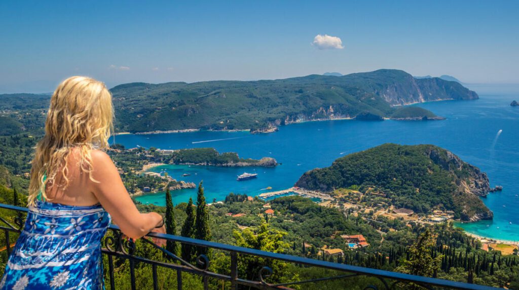 Plaża Paleokastritsa na Korfu