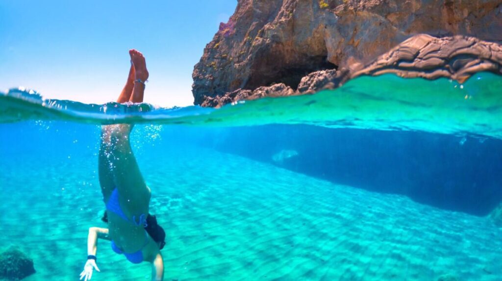 Najlepsze miejsca do snorkelingu i nurkowania na Krecie
