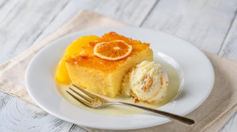 Portokalopita – ciasto pomarańczowe z ciasta filo