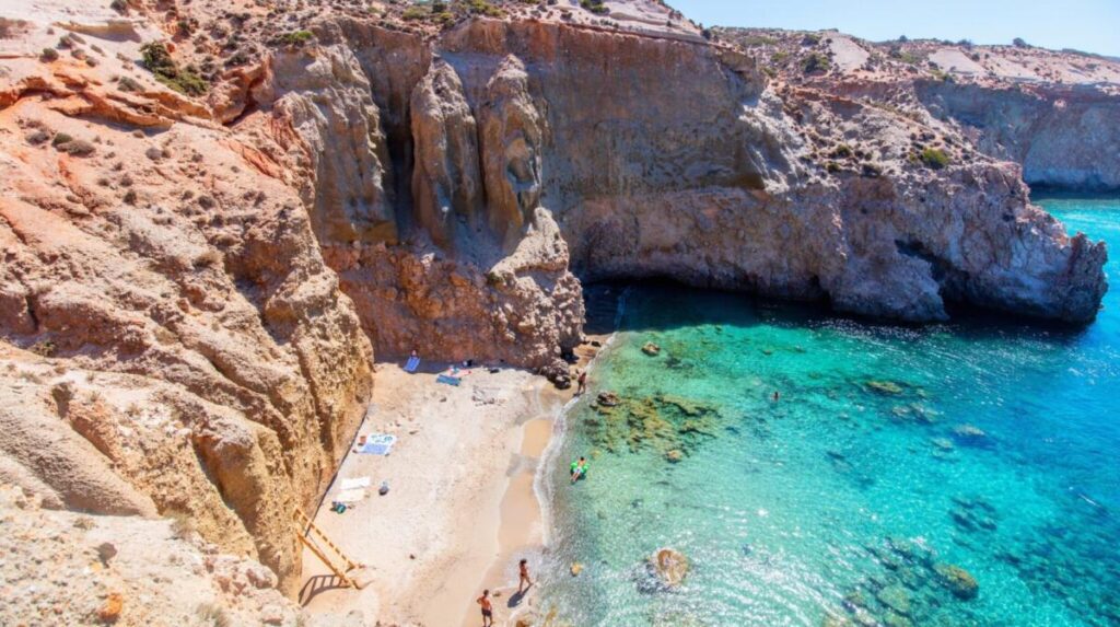 Plaża Tsigrado na Milos