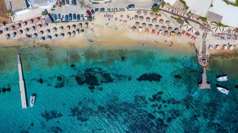 Plaża Agios Ioannis – najważniejsze informacje i cechy charakterystyczne
