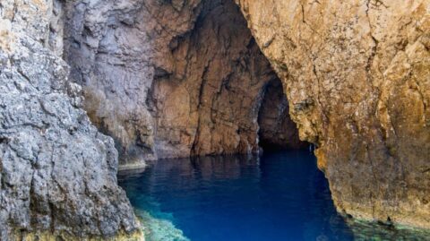 Najciekawsze greckie jaskinie - te trzeba zobaczyć