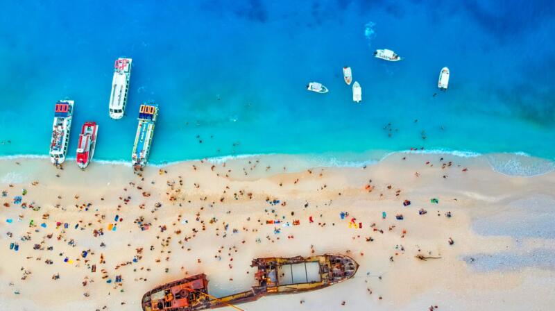 Czy na Navagio Beach można się kąpać?