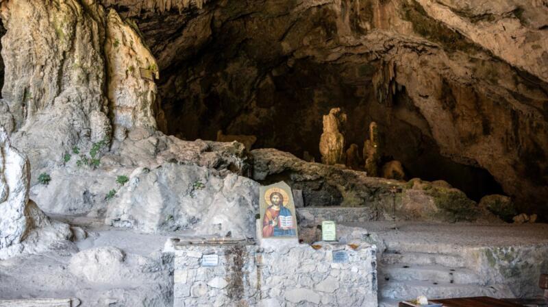 Jaskinia Agia Sofia