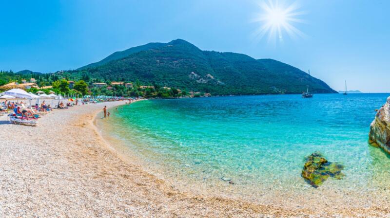 Temperatury powietrza w lutym na Poros