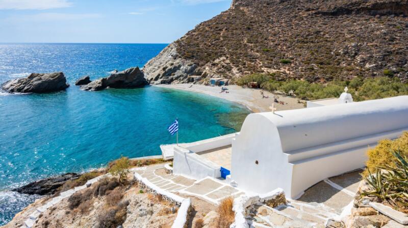 Temperatury powietrza w lutym na Folegandros