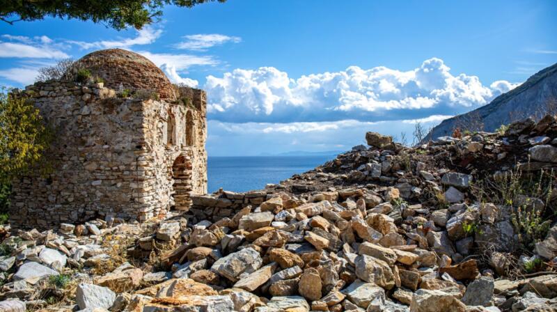 Temperatury powietrza w listopadzie na Skiathos