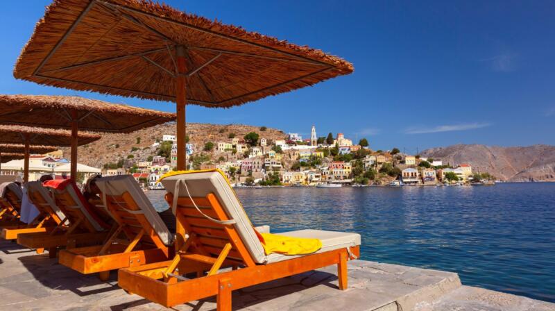 Temperatury powietrza w lutym na Symi