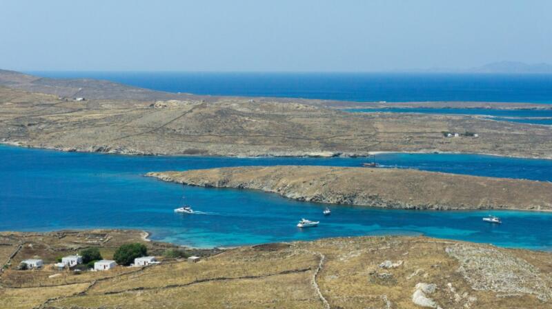 Temperatury powietrza w marcu na Delos
