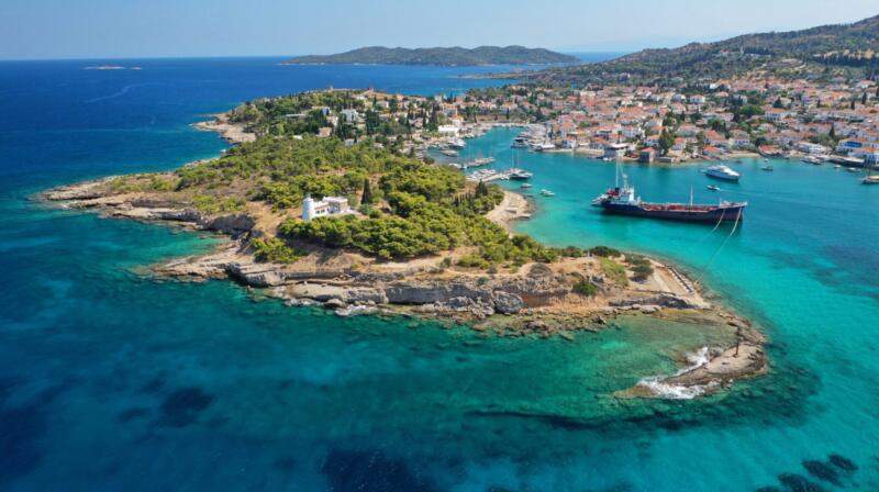 Temperatury powietrza w maju na Spetses