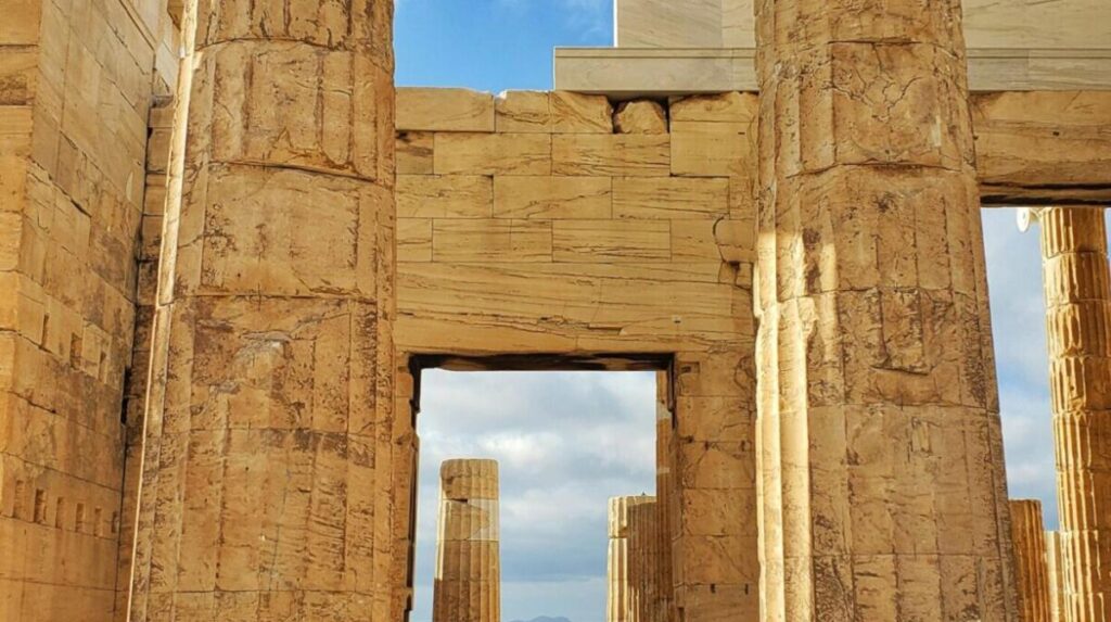 Pogoda w maju w Atenach