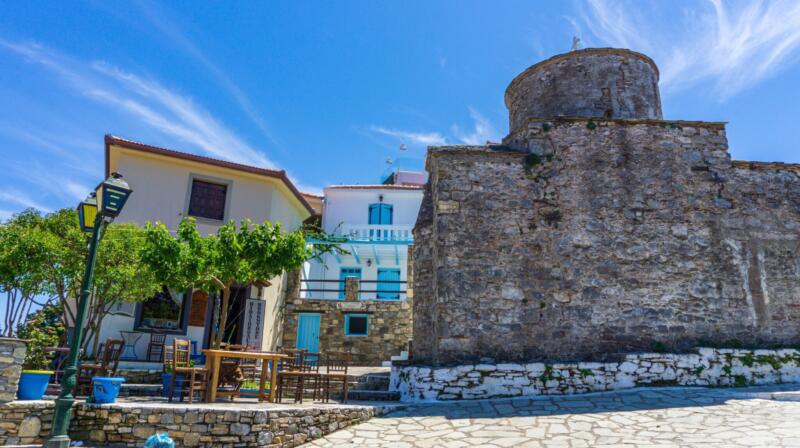 Temperatury powietrza w listopadzie na Alonissos